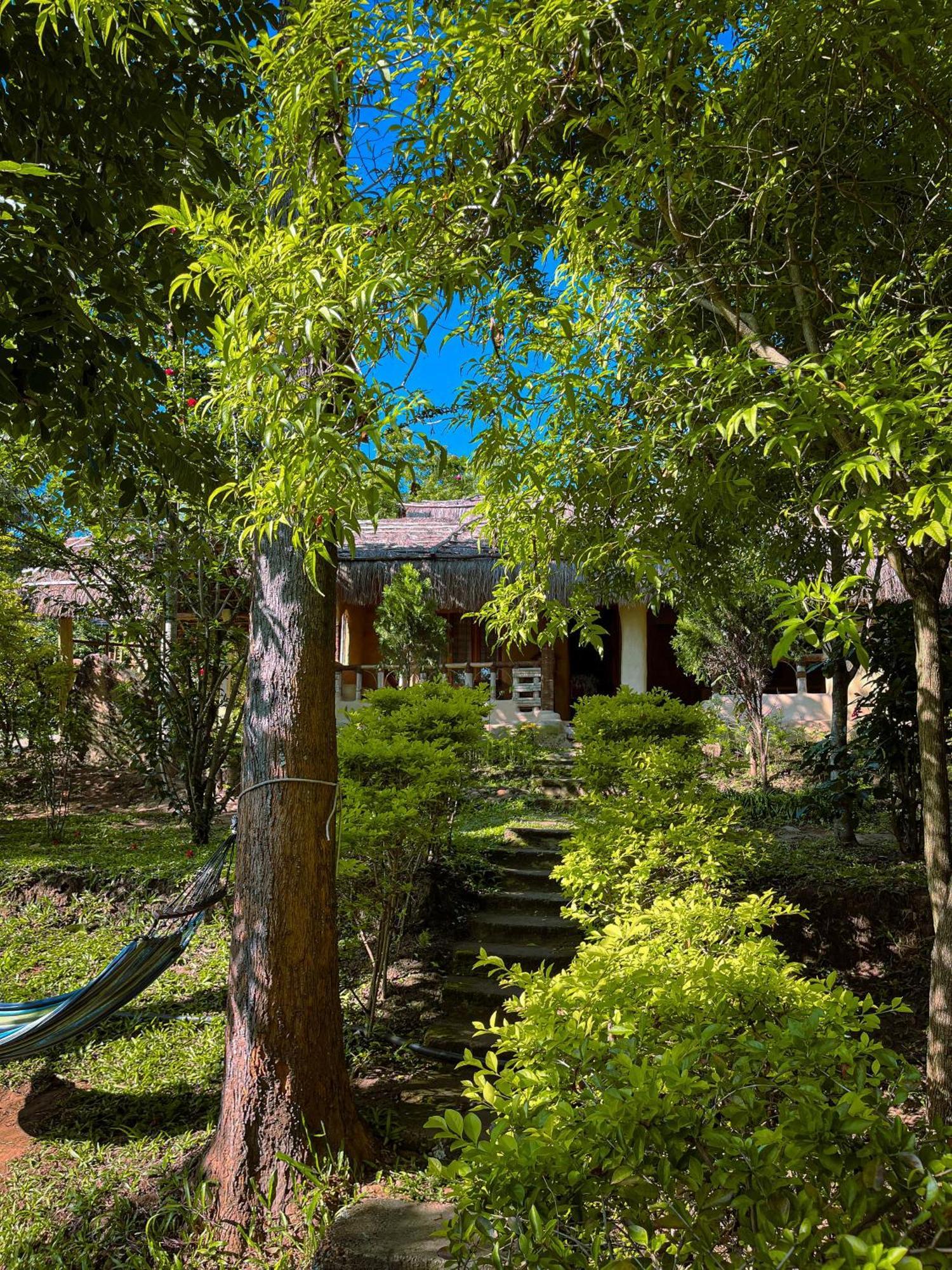 Nature Tones By Brdge Hospitality Maraiyur Exterior photo